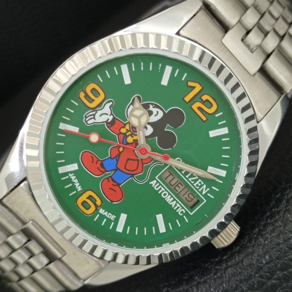 Vintage 1971 Citizen Automatic Mens Silver Watch WDaydate  Green Accents